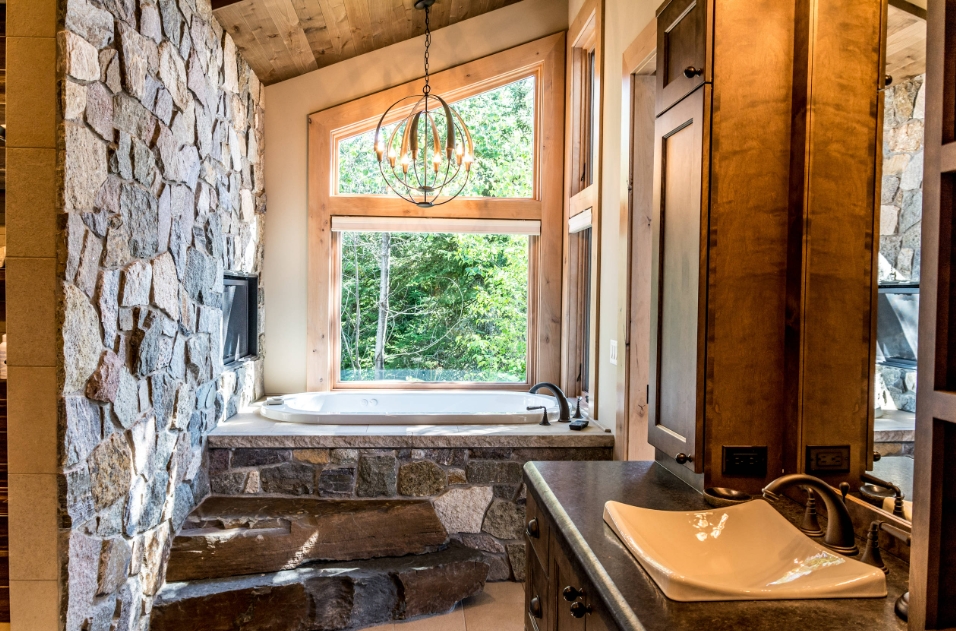 Bathroom with a rustic feel and wall rocks