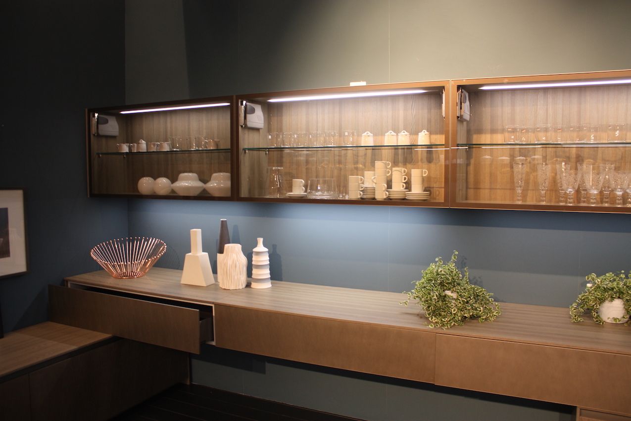 Laboratorio Mattoni has a remote control sliding top that conceals all the components of the island.