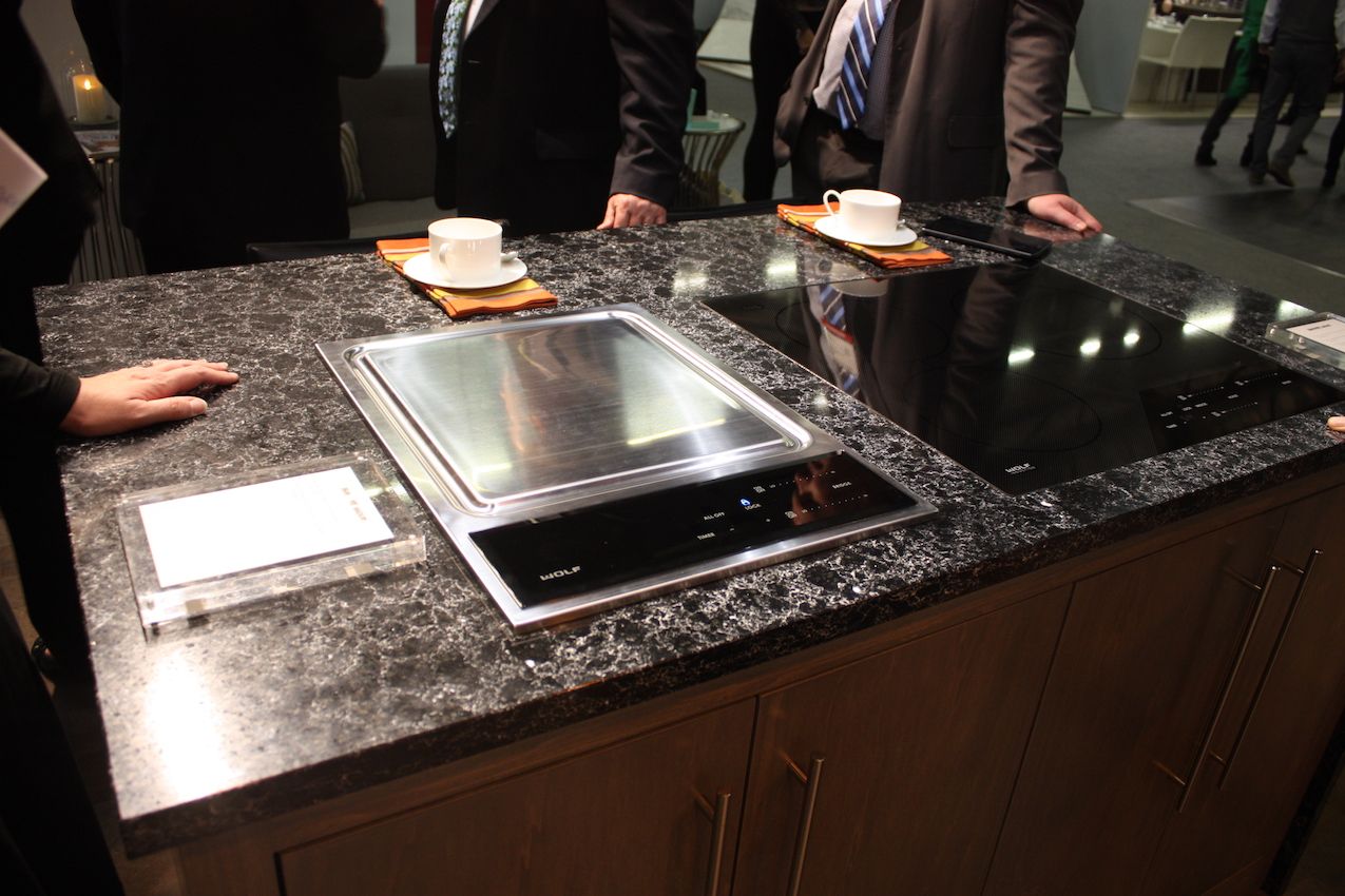 Teppanyaki is a fun and entertaining way to cook and Viking lets you do it at home.